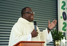 An ‘awesome’ farewell for Chuk