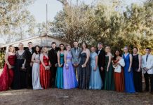 PHOTOS: Monto formal impresses