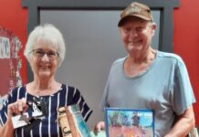 Get gifts at gallery pop-up