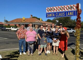 Double Santa Claus Lane win