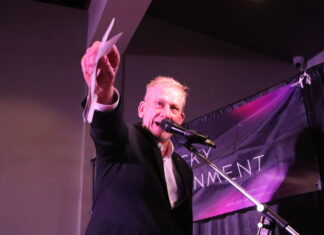 Shine at Music Awards night